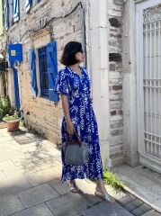 Düğmeli ve Kuşaklı %100 Pamuk Mavi Elbise