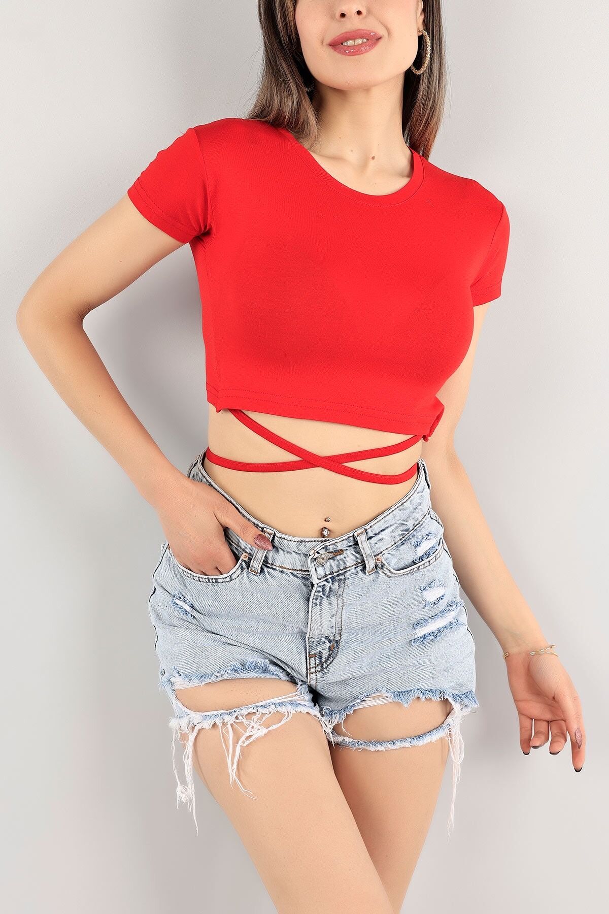 Bel Bağlamalı Kırmızı Viskon Crop Tişört