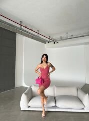 Bel Dekolteli Asklılı Gül Kurusu Mini Elbise